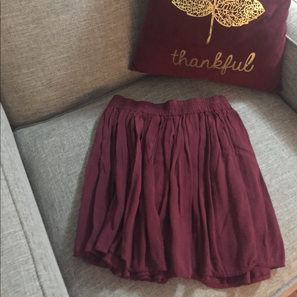 Brandy❤️Merville burgundy skirt - Picture 2 of 3