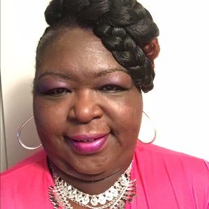 Meet your Posher, Jennie