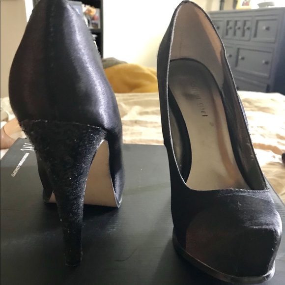 Black satin platform heels - Picture 2 of 5