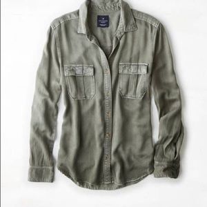 American Eagle Olive Button Up