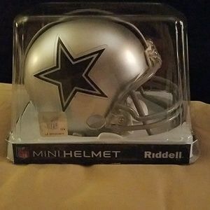 Mini cowboys helmet