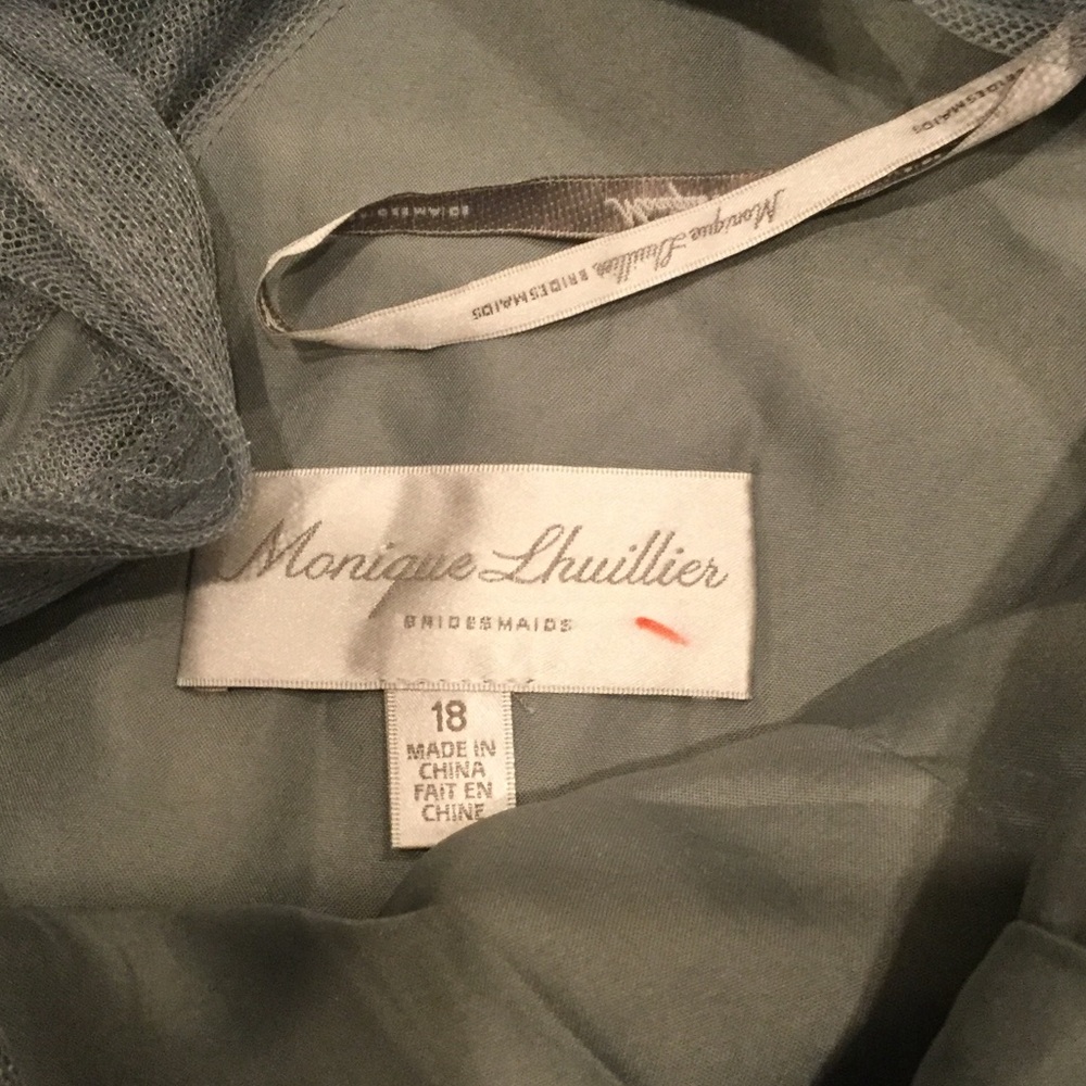 ❤️NEWSleeveless V-Neck Tulle Gown MONIQUELHUILLIER - Picture 3 of 5