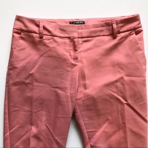 •Express• Columnist Ankle