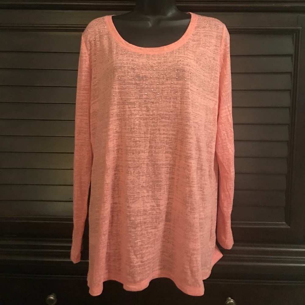 Maurice’s - peach burnout long sleeve tee w/bling