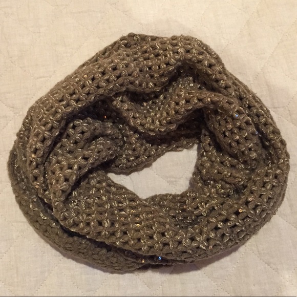 Infinity Scarf - Picture 4 of 5