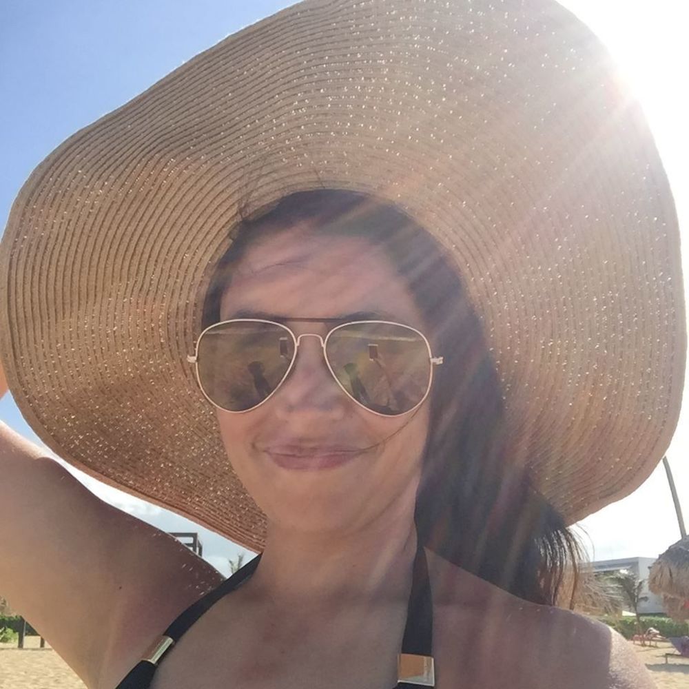 Meet your Posher, Danielle