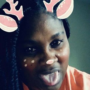 Meet your Posher, Monique