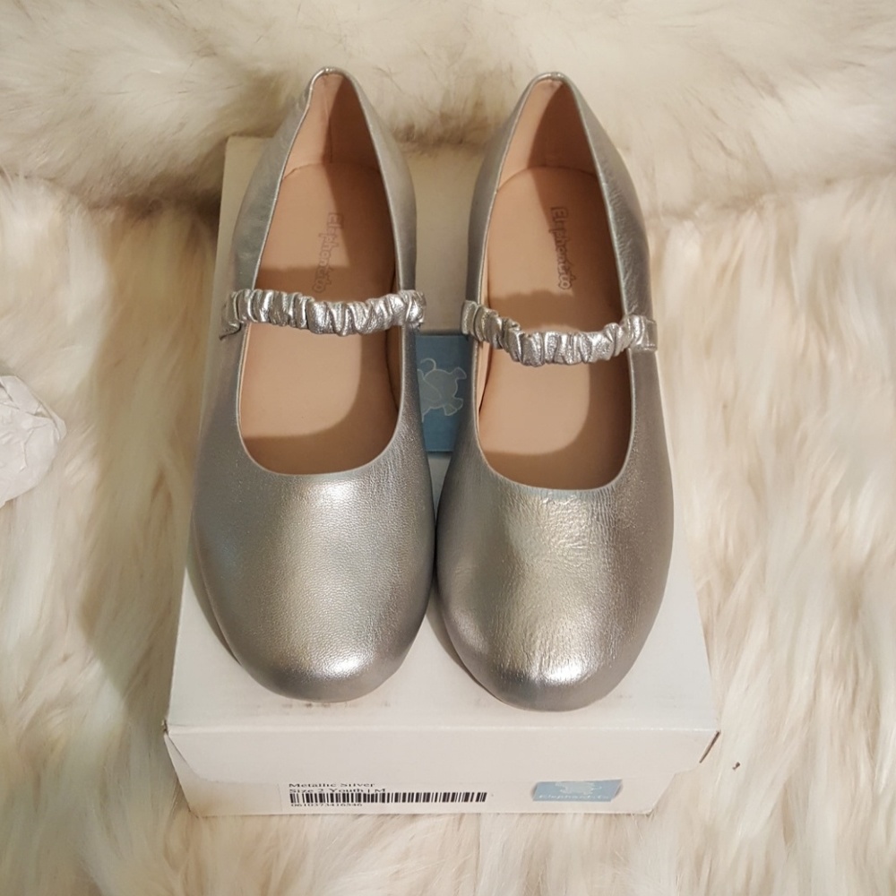 Little girl holiday dress shoes
