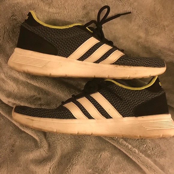 Adidas like new grey sneakers men’s size 8.5 - Picture 4 of 5