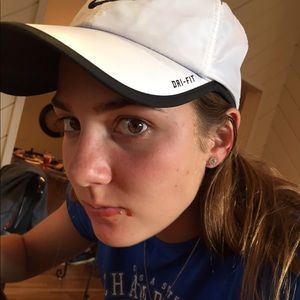 Meet your Posher, Victoria