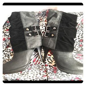 Bucco Lizzie Slouch Booties In Black with Grey