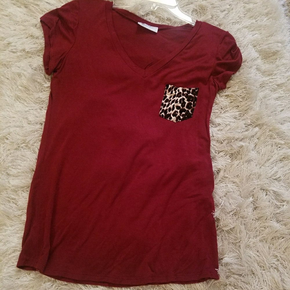 Maroon shirt with leopard pocket