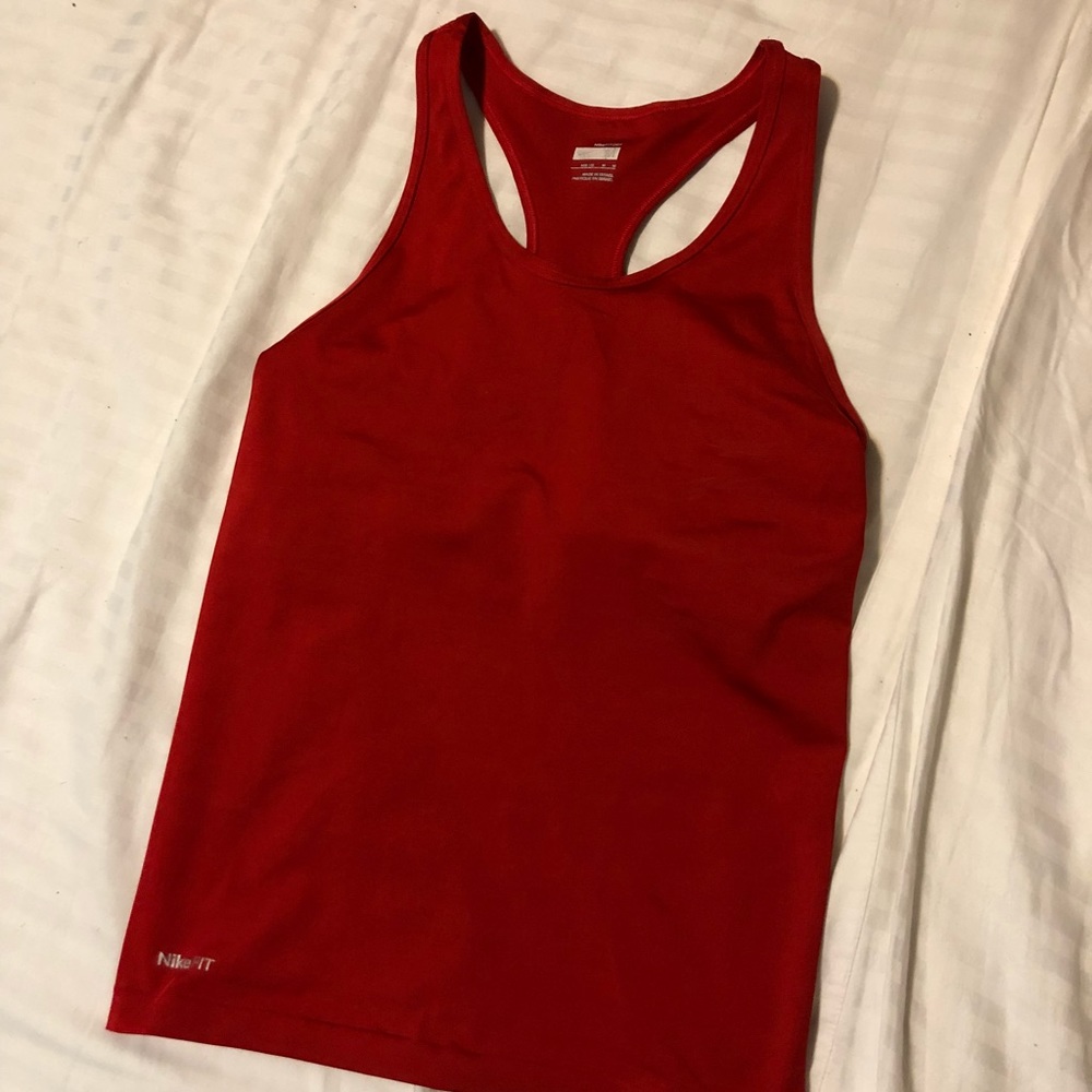 NIKE fit tank.
