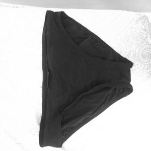 Black swimsuit bottoms! Medium