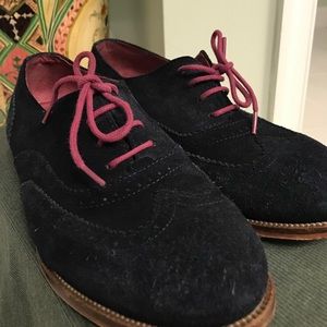 BODEN SUEDE WING TIPS - MADE IN PORTUGAL