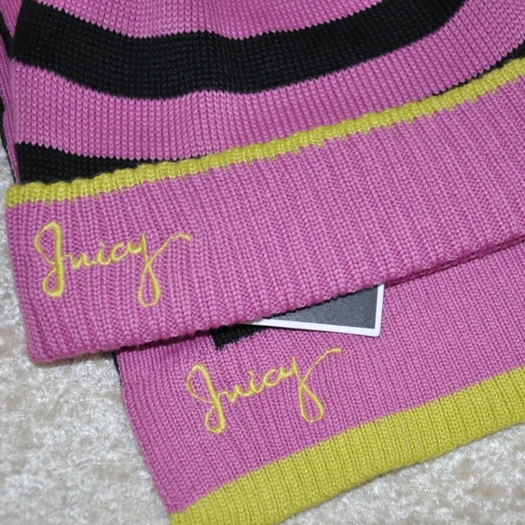 NWT JUICY COUTURE KNIT HAT AND SCARF SET