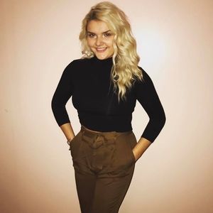 Meet your Posher, Anisa