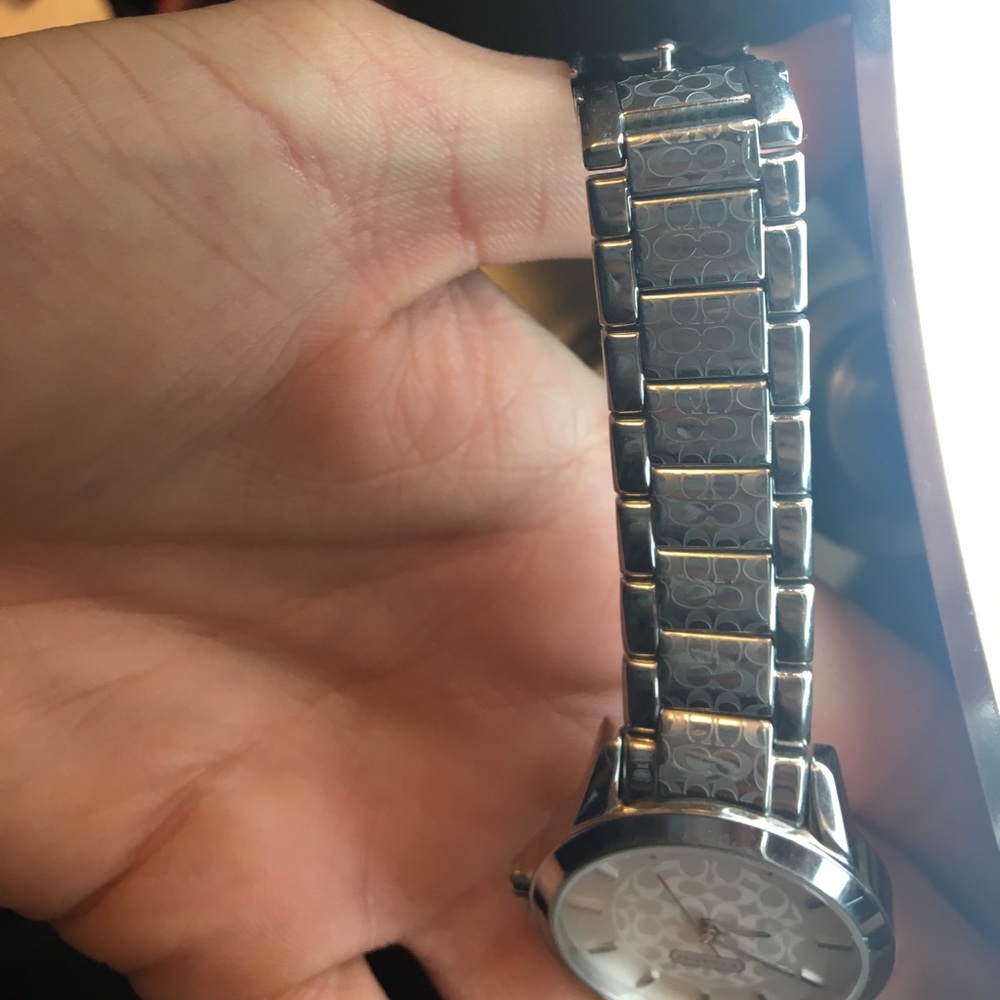 Coach watch - Picture 2 of 3