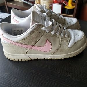 Tan Nike Dunks