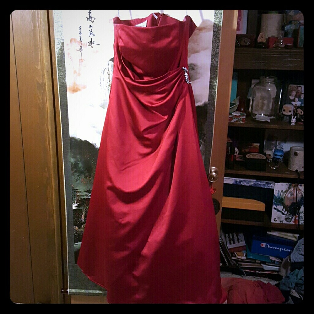 Strapless Red Bridesmaid Gown