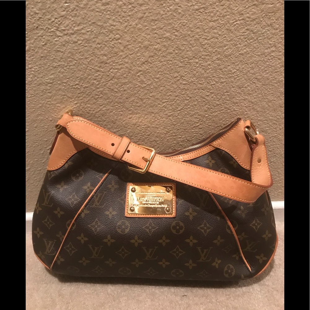 ‼️SOLD‼️Louis Vuitton Monogram Thames MM Shoulder