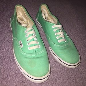 Women’s Vans Size 7 (Men’s 5.5)