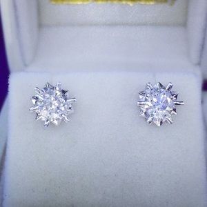 Meet your Posher, Thet