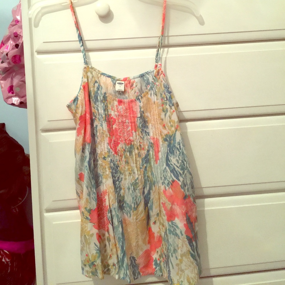 New with tags old navy top