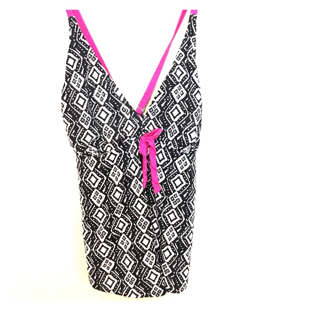 Flyaway tankini