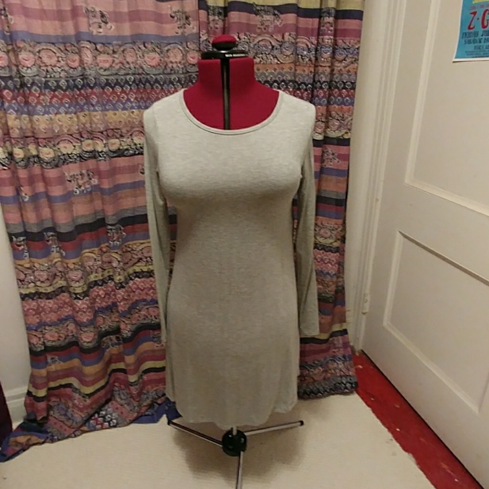 Beautiful grey never worn dress!