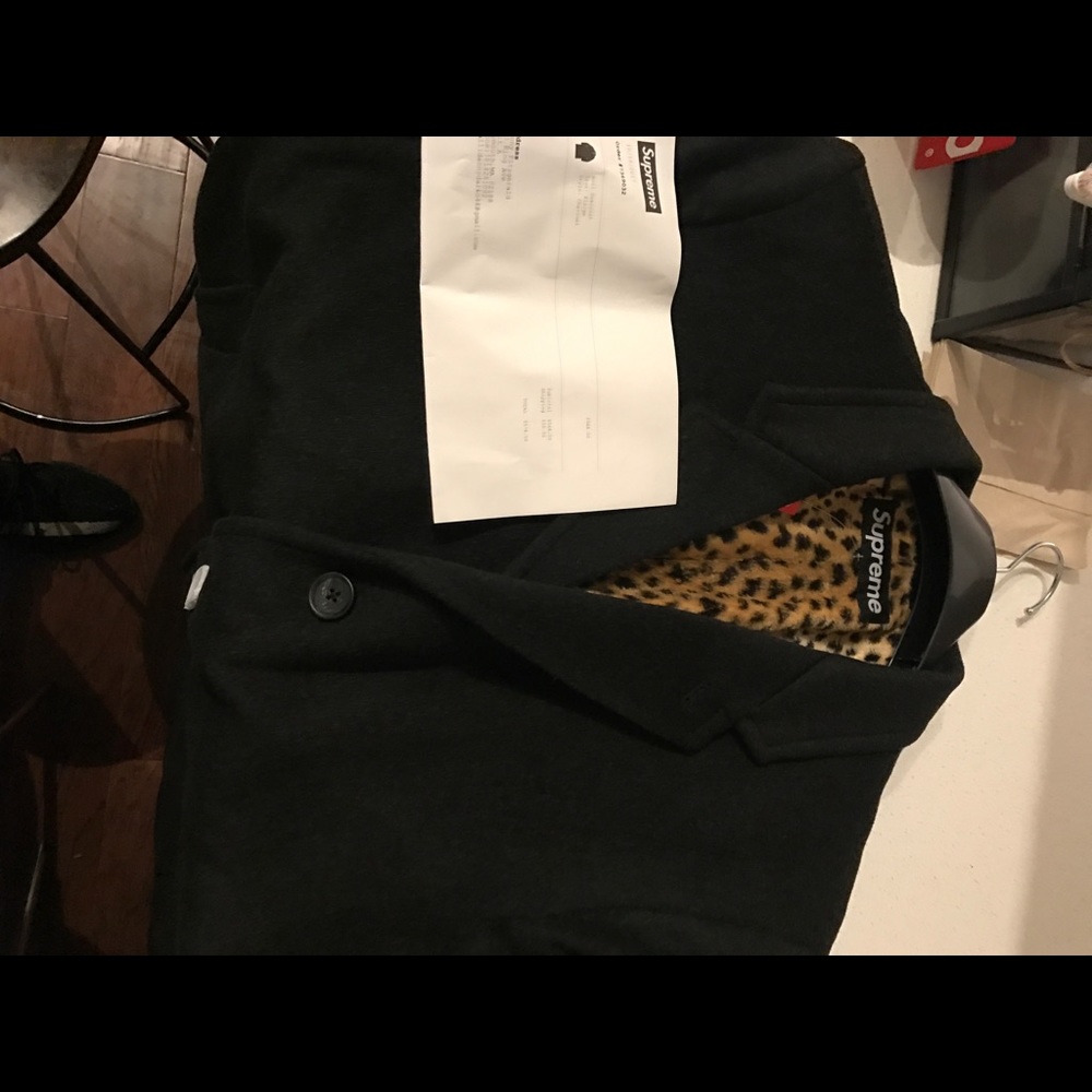 Supreme leopard inside peacoat