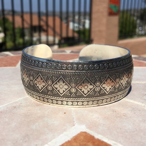 Tibetan Boho Tribal Vintage Silver Cuff Bracelets - Picture 2 of 7