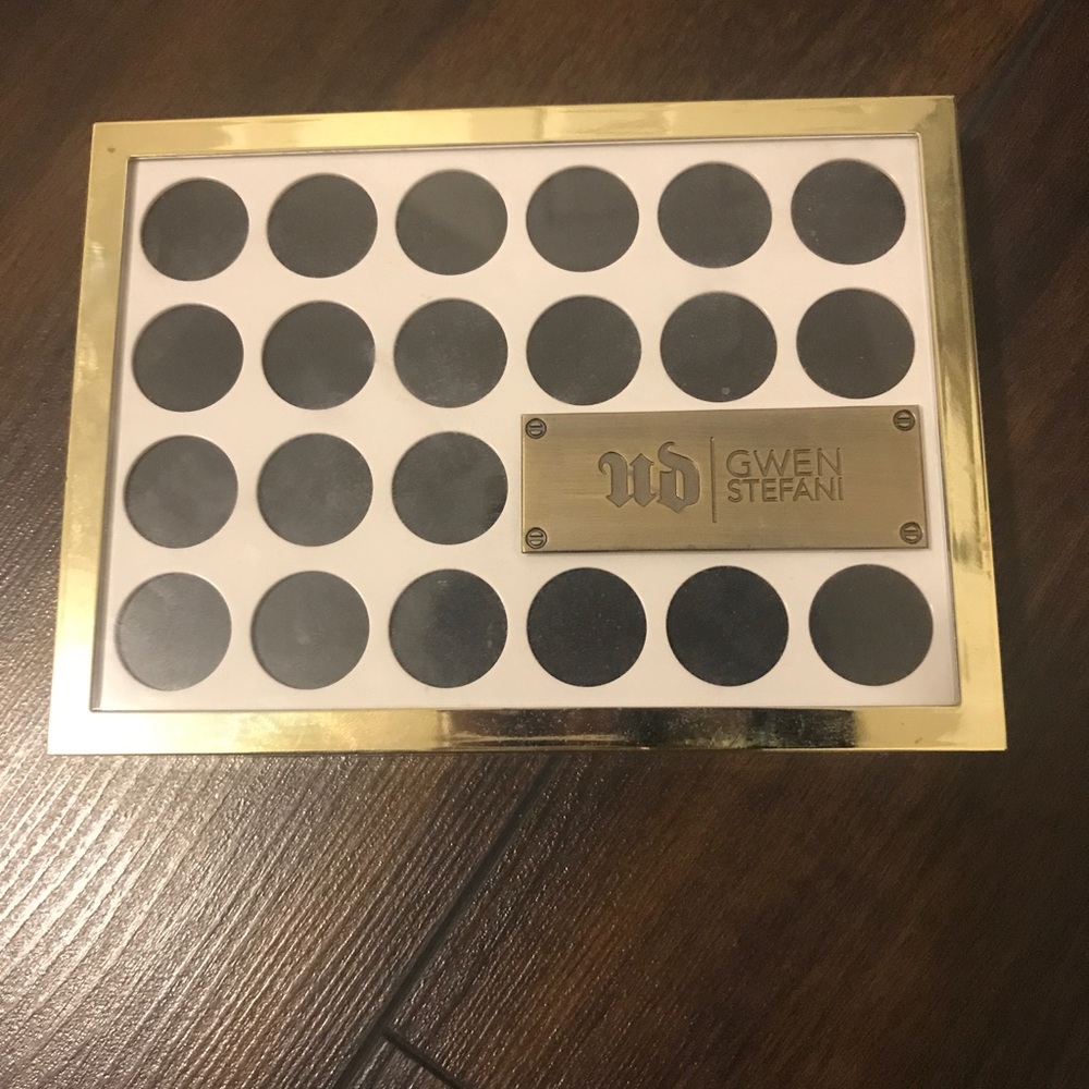 Urban decay eyeshadow palette