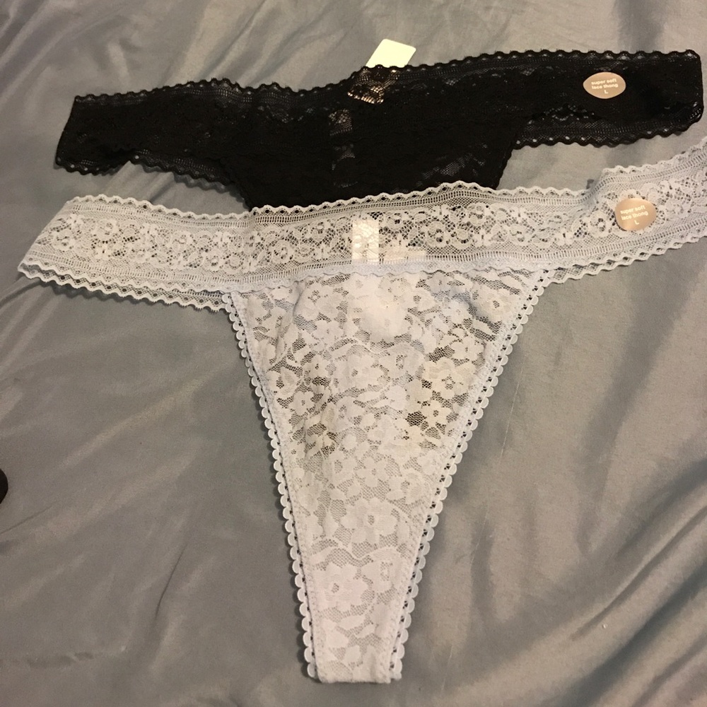 Gap Lace  thong undies size L(two pairs)