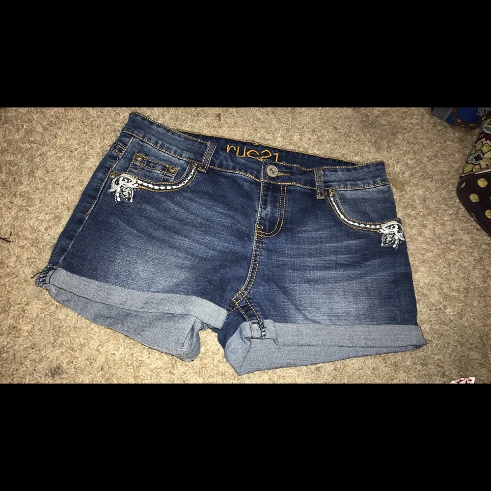 The 21 shorts