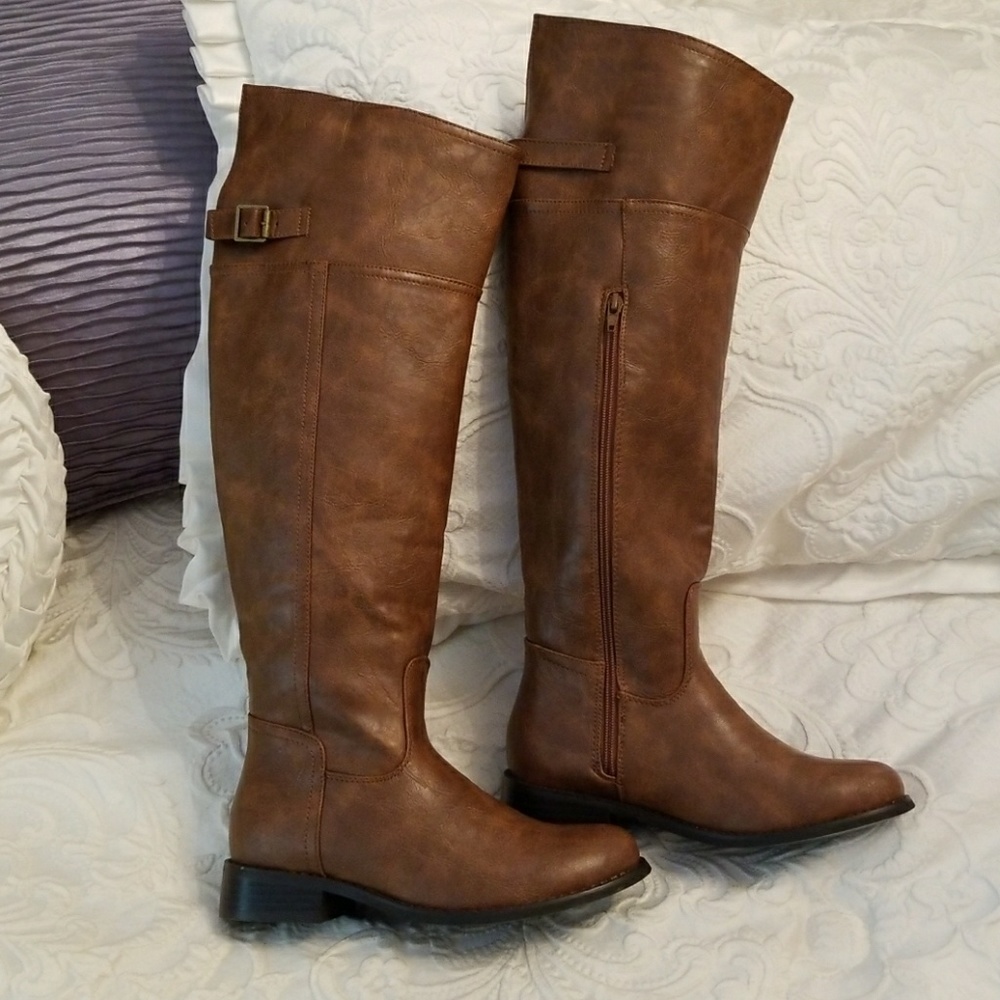 Tall Breckelles brown riding boots, size 5.5, new.