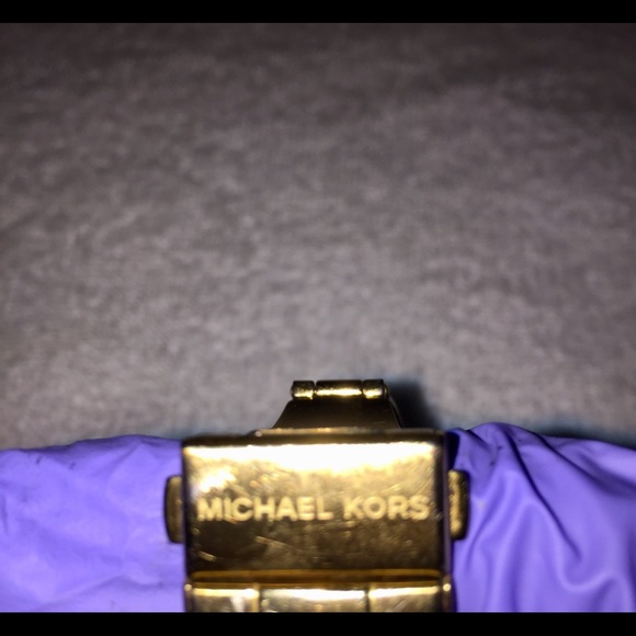 14k GOLD UNISEX MICHAEL KORS WATCH - Picture 2 of 3
