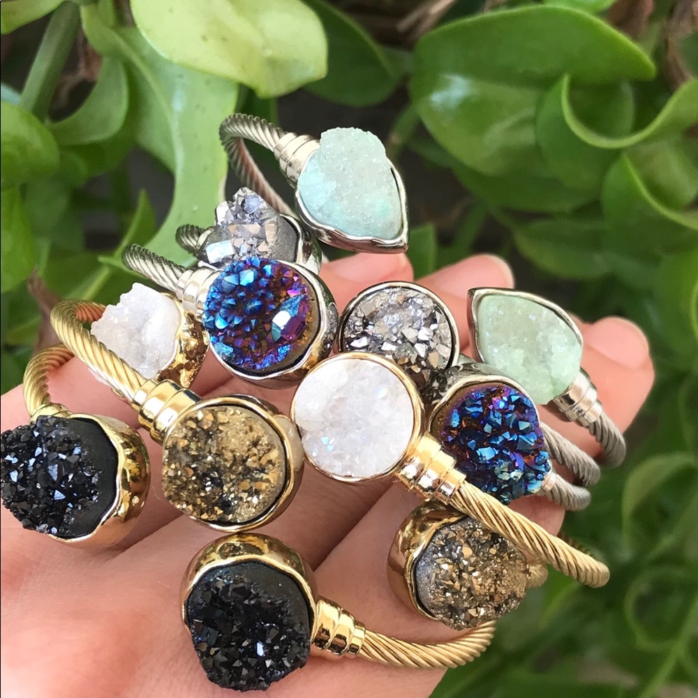 Natural druzy agate cable bangle