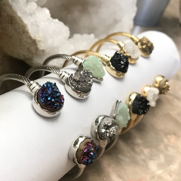 Natural druzy agate cable bangle - Picture 2 of 6