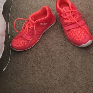 bright pink reeboks