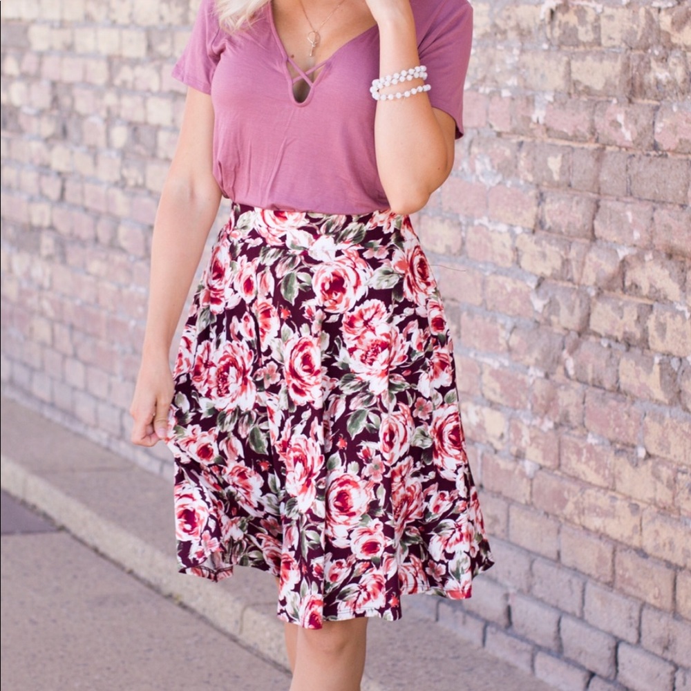 🆕 Savannah Knee Length Skirt with Pockets - Picture 2 of 3