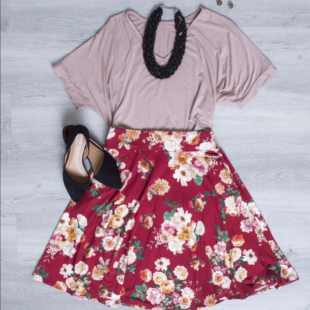 🆕 Savannah Knee Length Skirt with Pockets - Picture 3 of 3