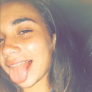 Meet your Posher, Aliya