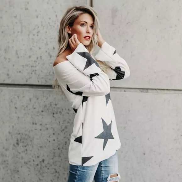 ✨HP!✨Star Patterned Off Shoulder Long Sleeved Top✨ - Picture 2 of 7
