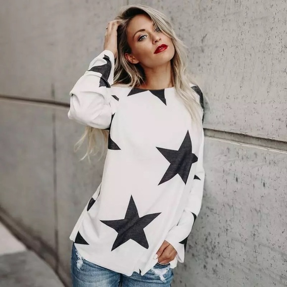 ✨HP!✨Star Patterned Off Shoulder Long Sleeved Top✨ - Picture 4 of 7