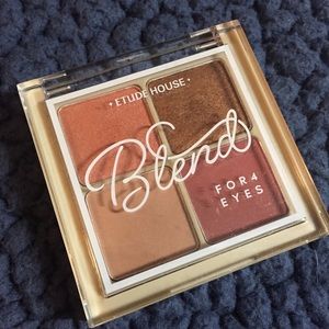 Étude House eyeshadow quad