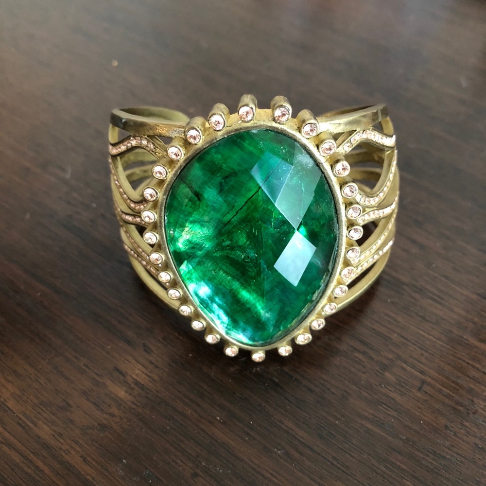 Emerald green colored stone cuff