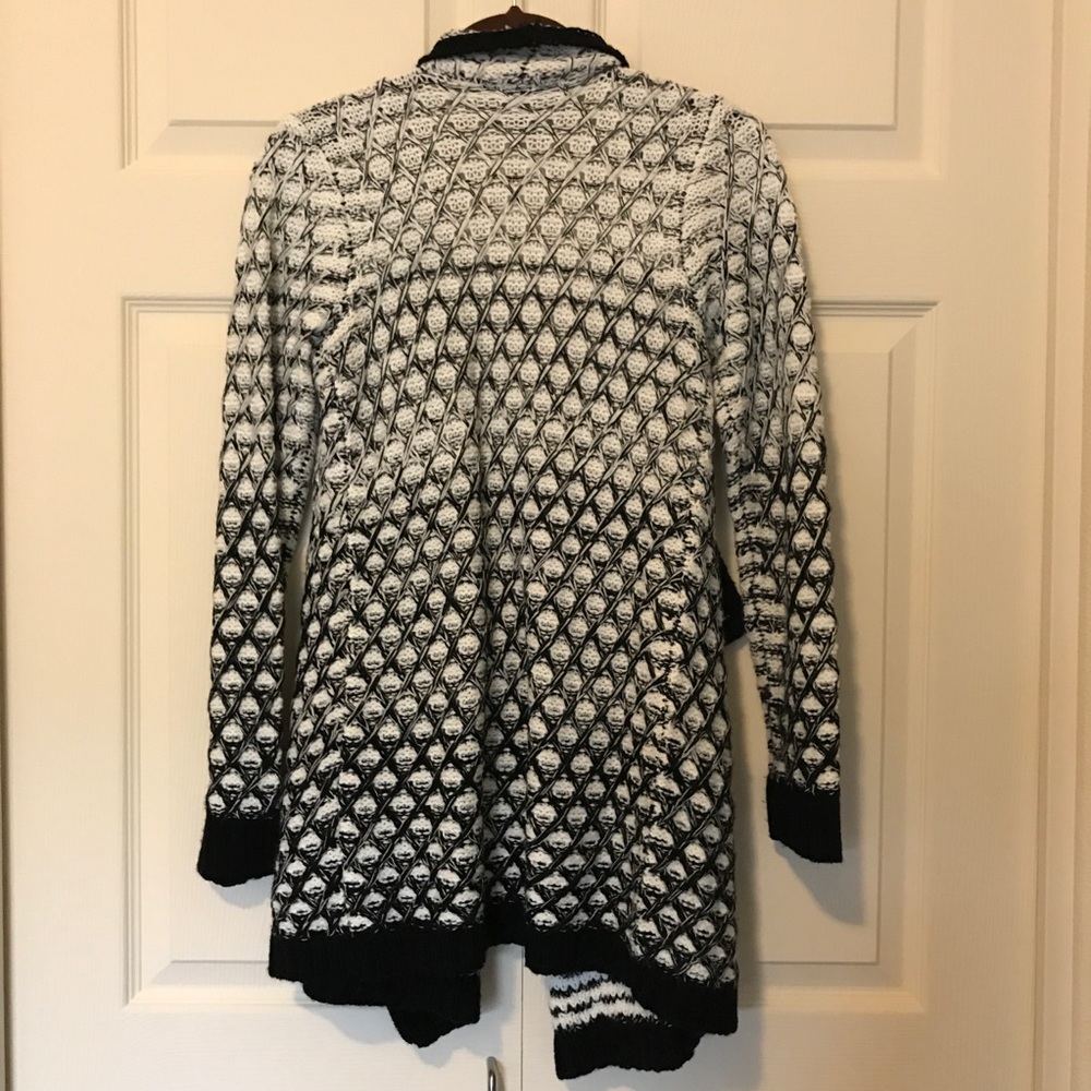 •Romeo&Juliet Couture• Chunky Cardigan - Picture 4 of 4