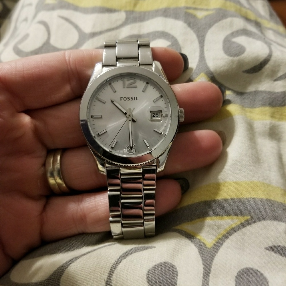 Silver Fossil watch!
