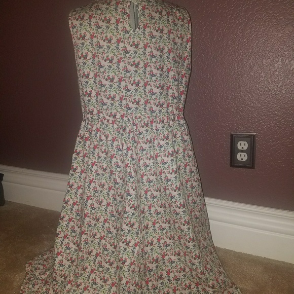 H&M FLORAL DRESS - Picture 4 of 5